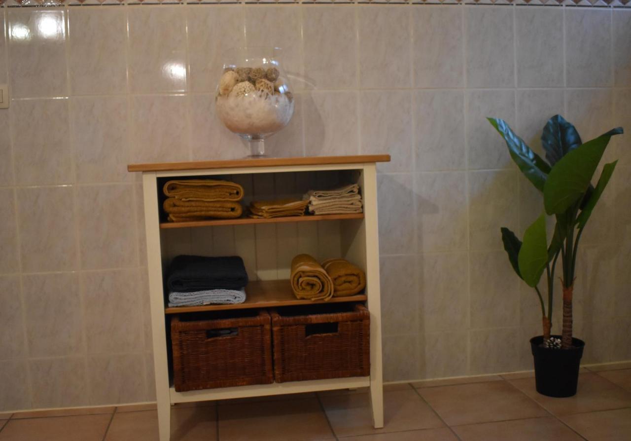 Gite Du Cheval Blanc Sainte-Ode Ngoại thất bức ảnh
